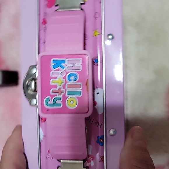 Hello Kitty tin box - Picture 3 of 4